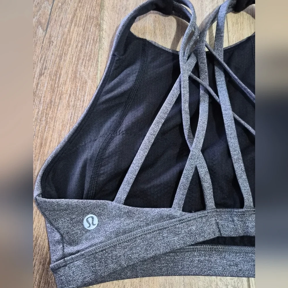 Lululemon Free To Be Serene High Neck Heathered Black Sport Bra Size 6